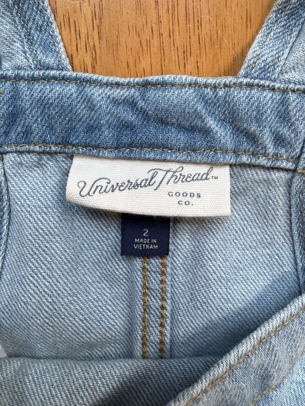 ❗️UNIVERSAL THREADs❗️Light Wash Denim Short Overalls - Picture 6 of 8